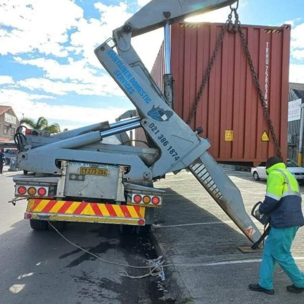 40ft. Shipping Containers (Refurbish) - Image 6