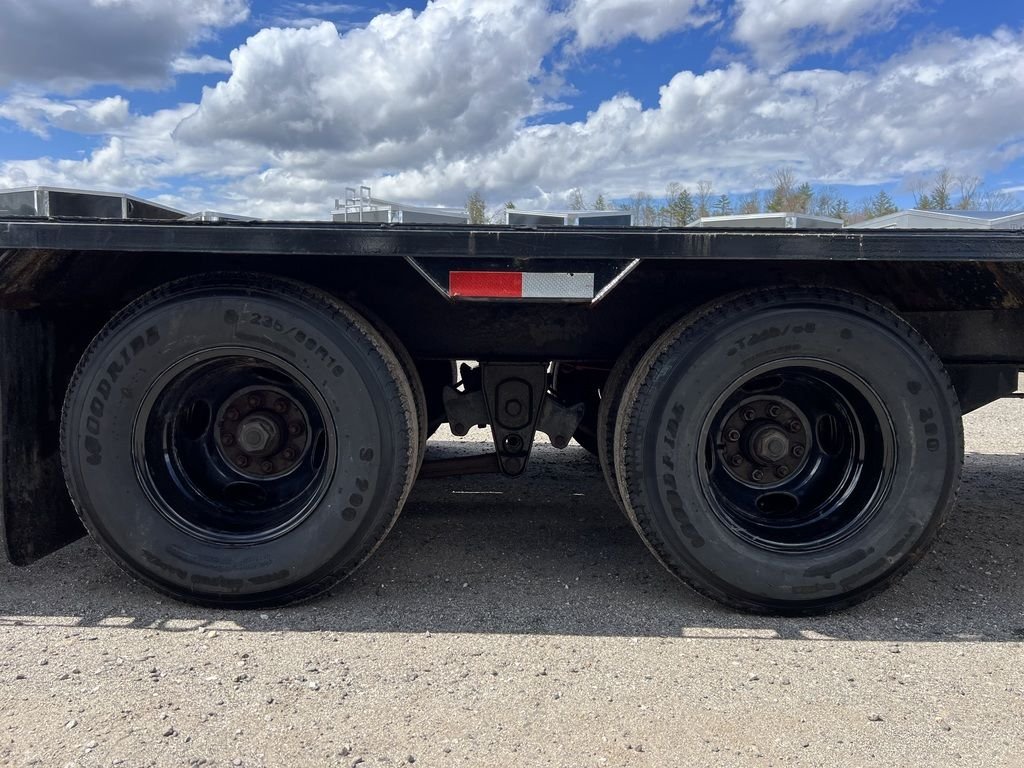 2022 Iron Bull Trailers 8.5×25 22K Deckover Equipment Hauler w/Rampage Ramps - Image 2